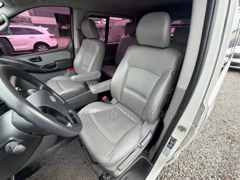 Hyundai Starex 2017 White