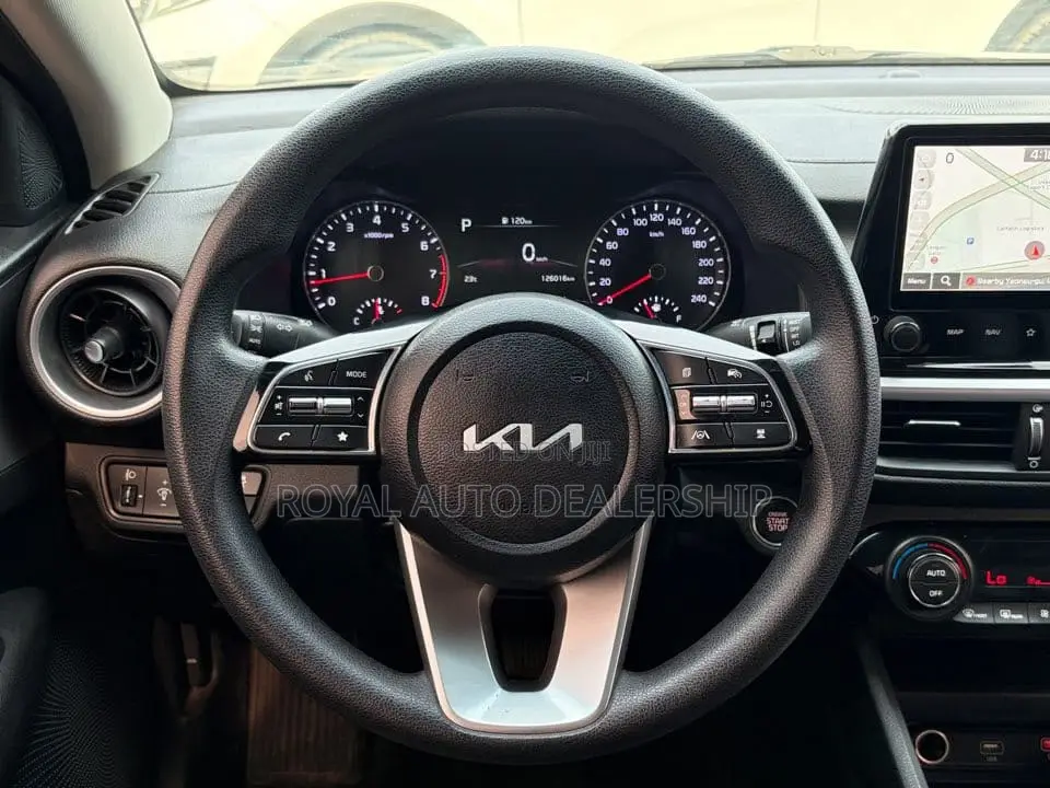 Kia K3 Base 2022 White