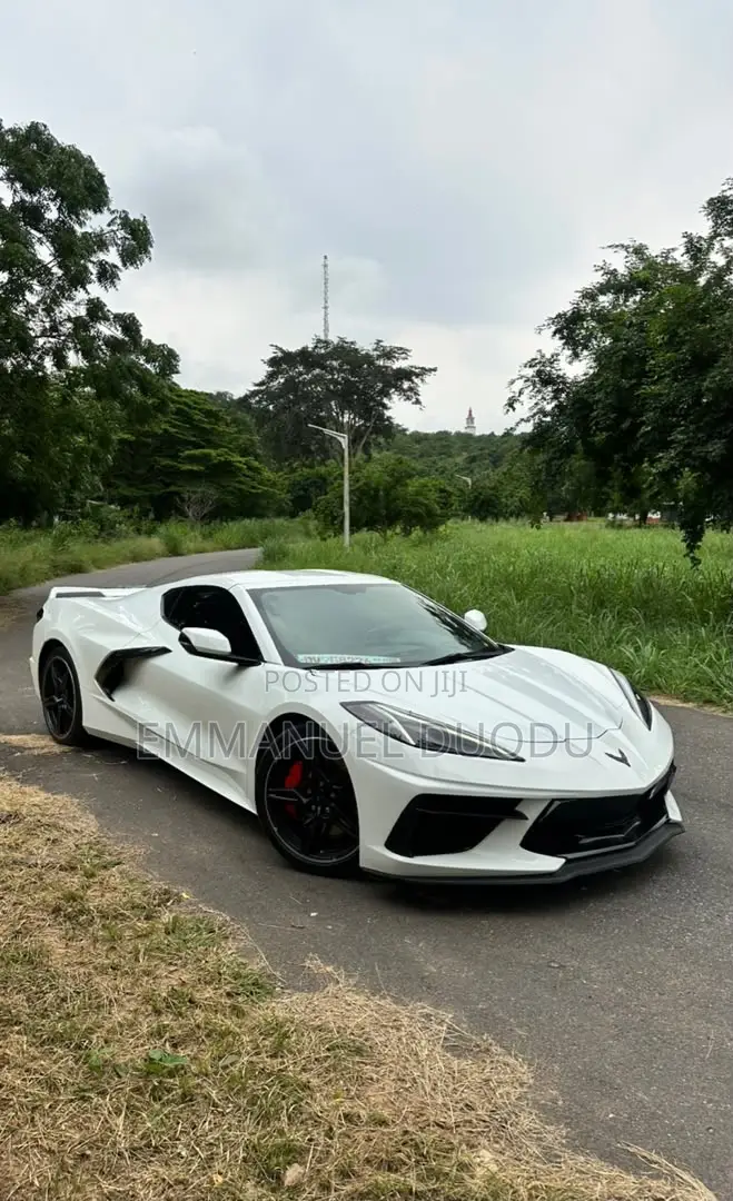 Chevrolet Corvette 2022 White