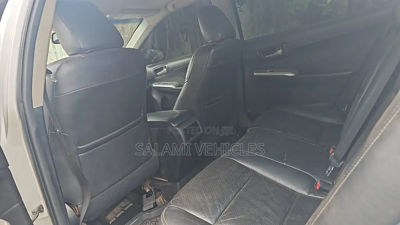 Toyota Camry 2014 Silver