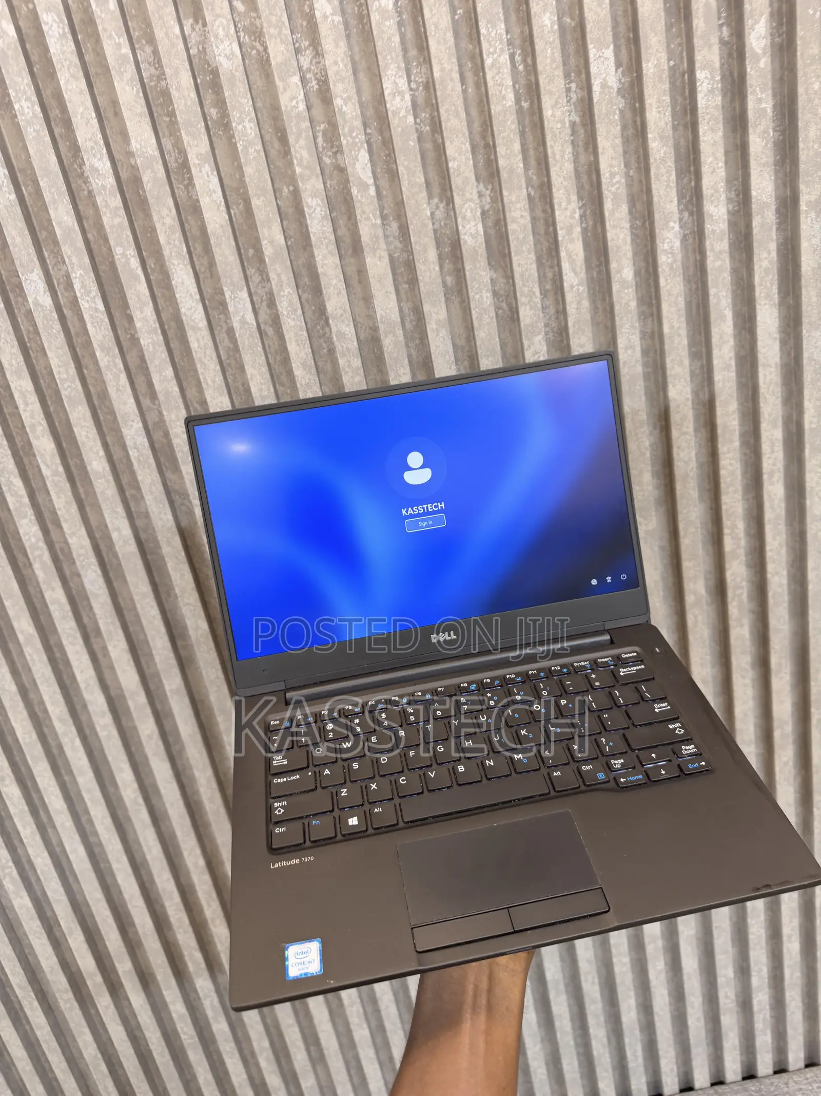 Laptop Dell Latitude 13 7370 8GB Intel Core M SSD 256GB