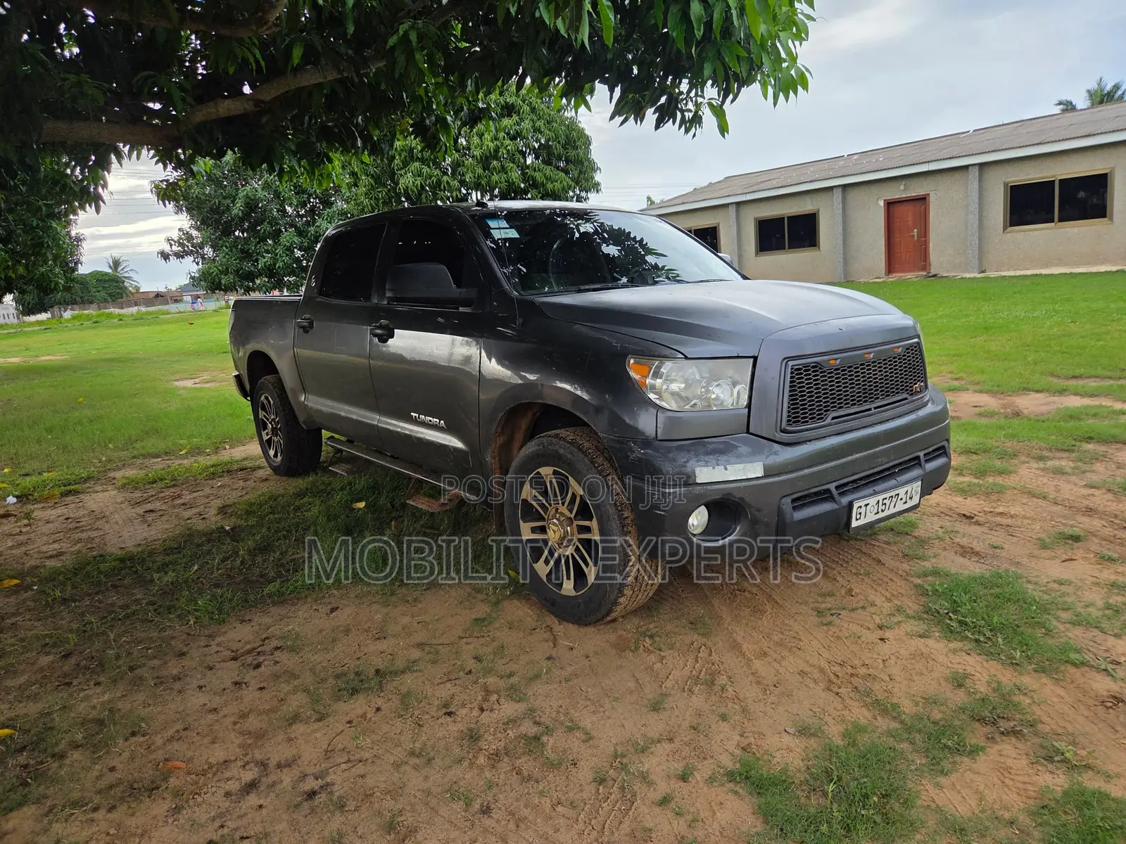 Toyota Tundra 2013 Gray