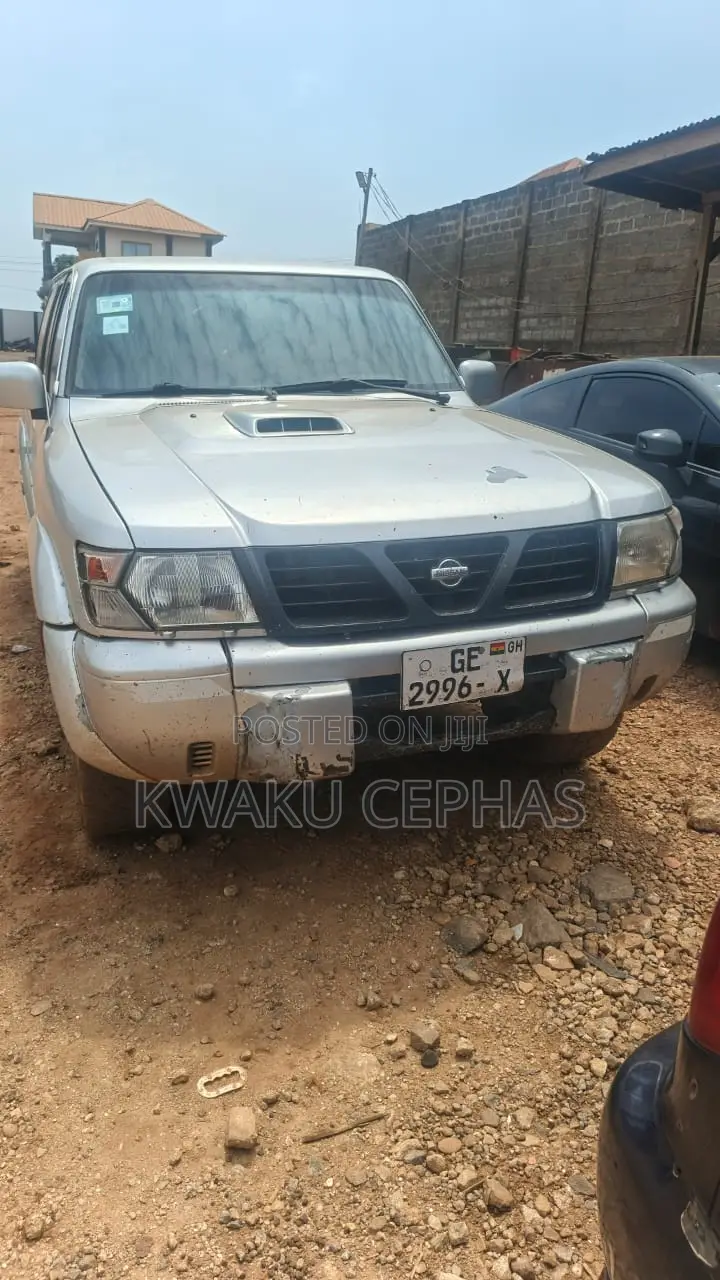 Nissan Patrol 2006 Silver