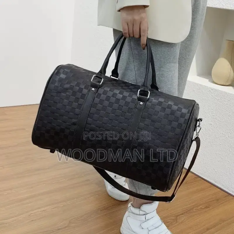 Leather Traveling Hand/Shouder Luggage