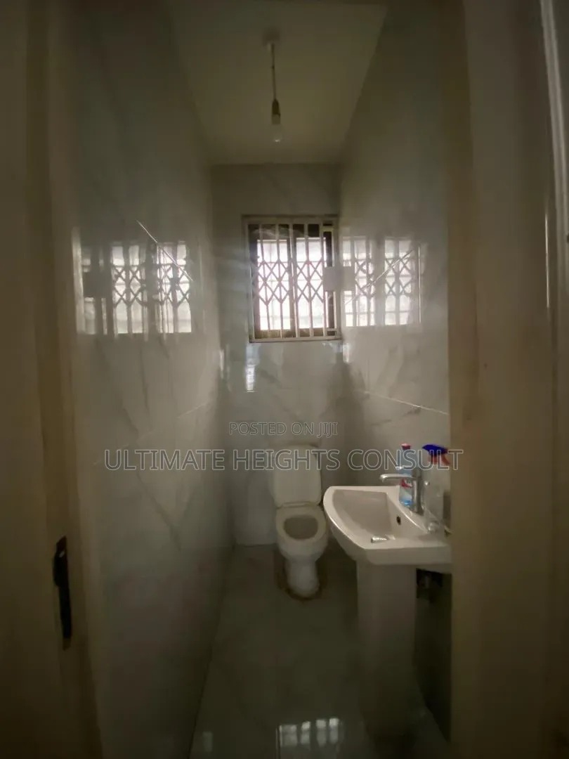 Shop Groundfloor for Rent at Dzorwulu Main Road
