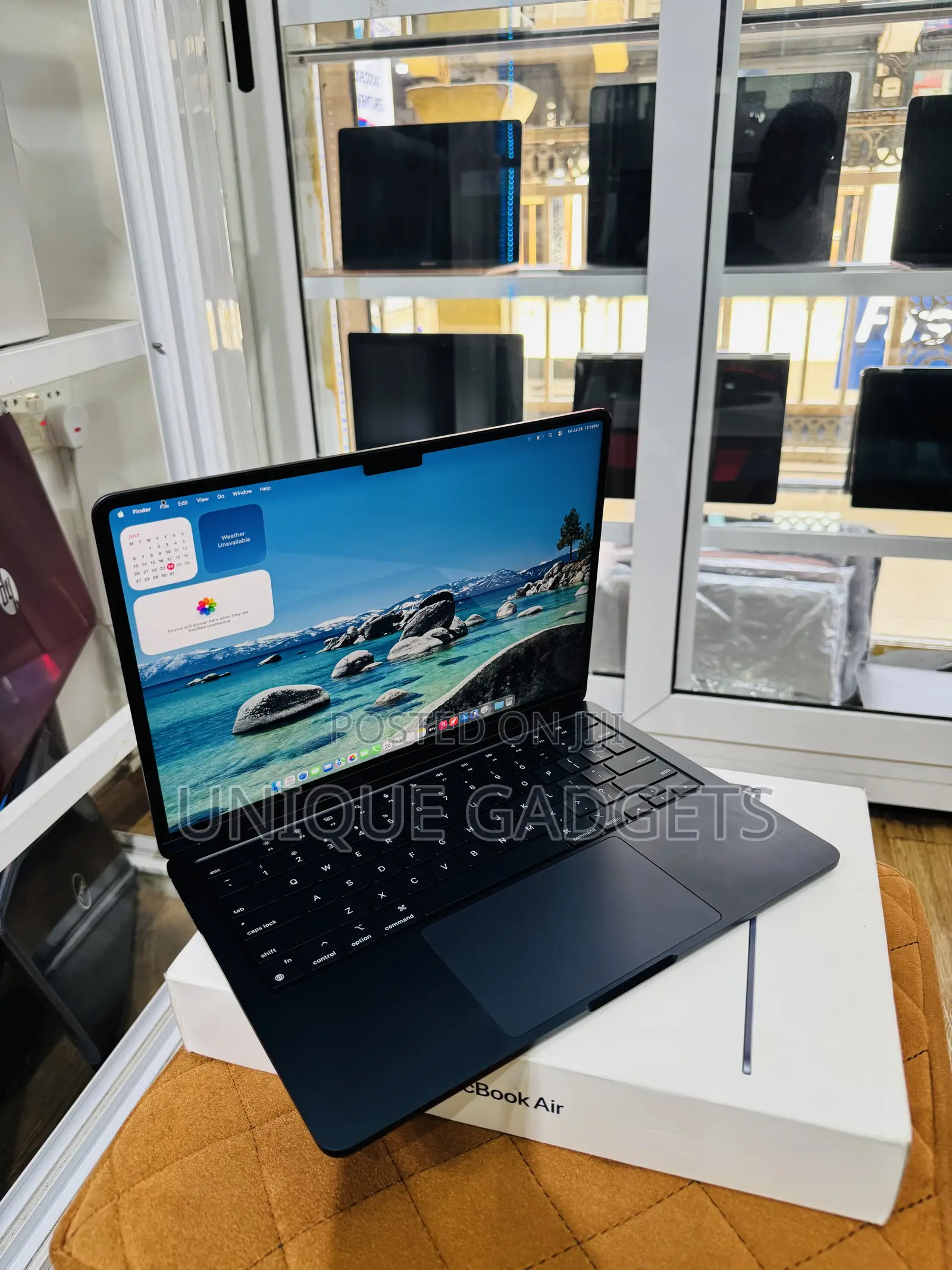 Laptop Apple MacBook Air 2022 M2 8GB Apple M2 SSD 256GB