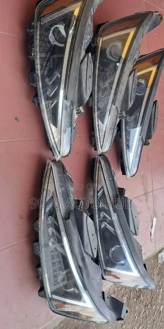 2020 Hyundai Elantra Headlight (Foreign Used – Premium OEM)
