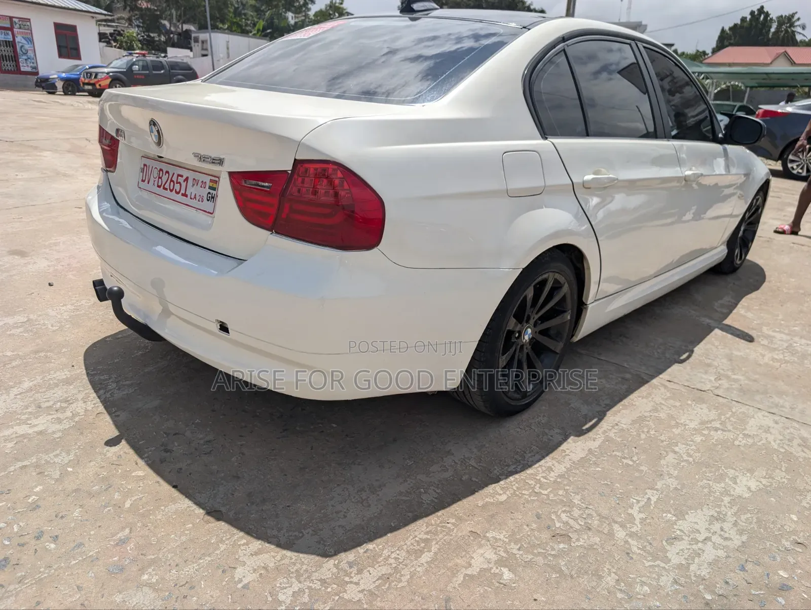 BMW 3 Series 2011 White