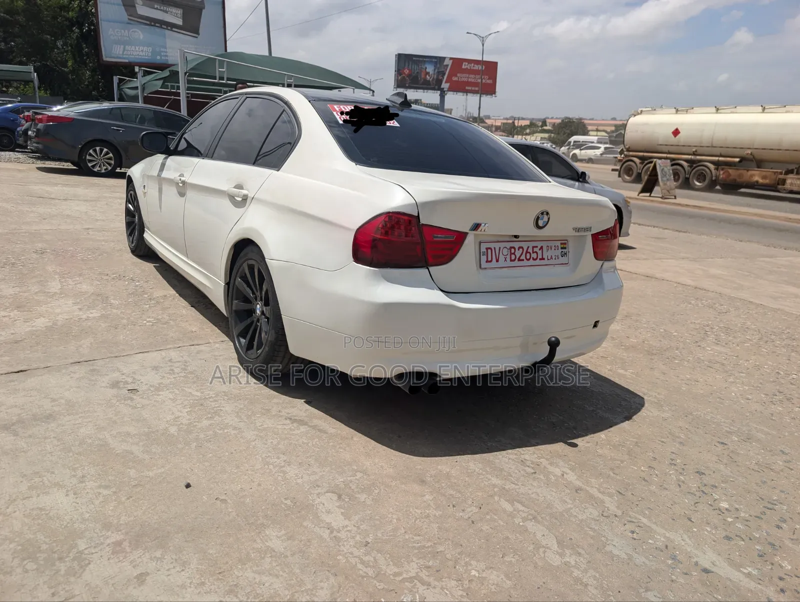 BMW 3 Series 2011 White