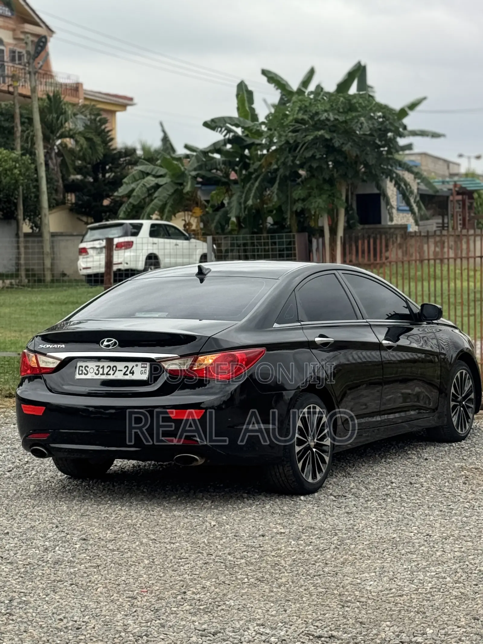 Hyundai Sonata SE 2.0T Sedan FWD (2.0L 4cyl 6A) 2011 Black