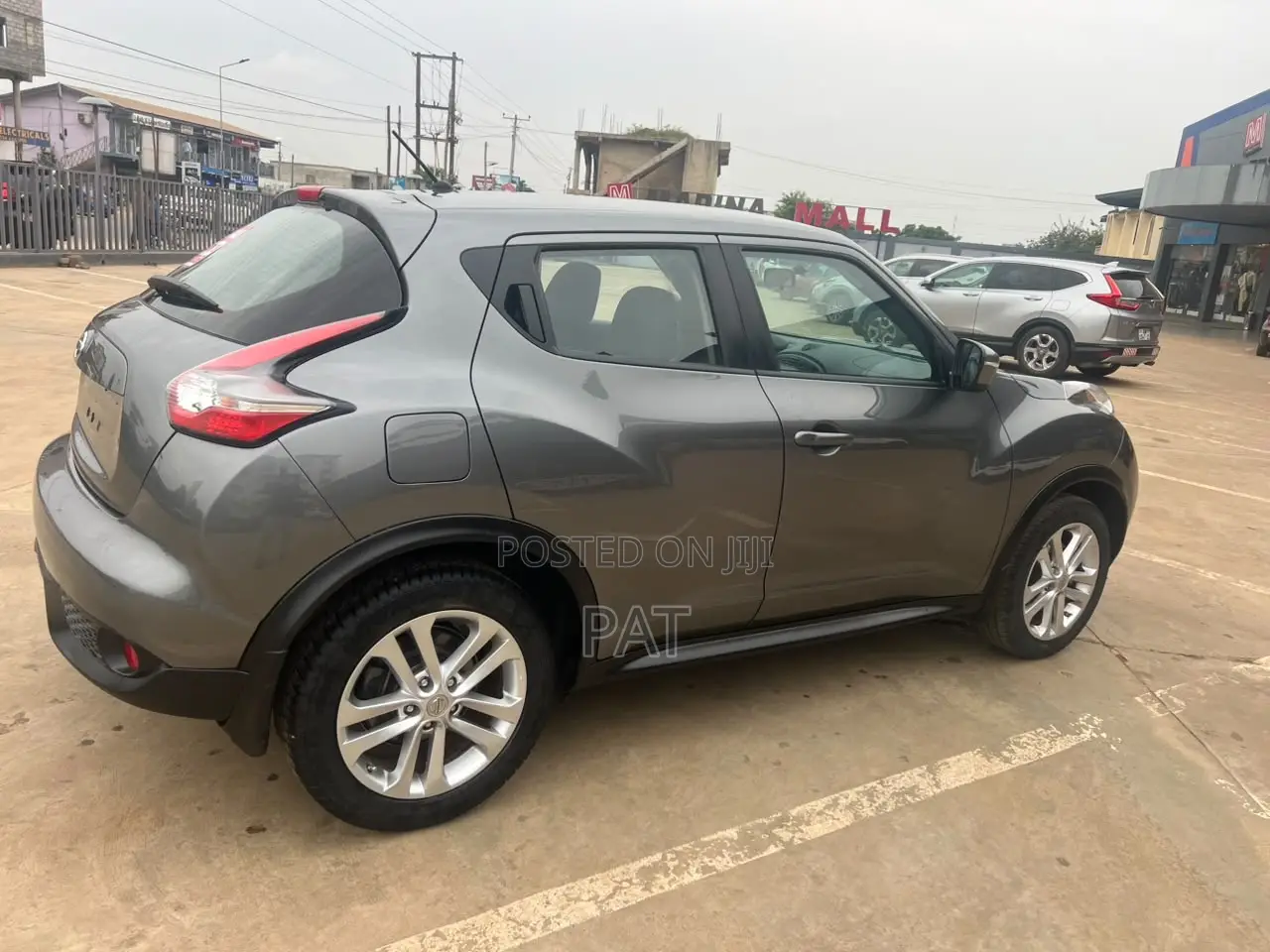 Nissan Juke S AWD 2017 Gray