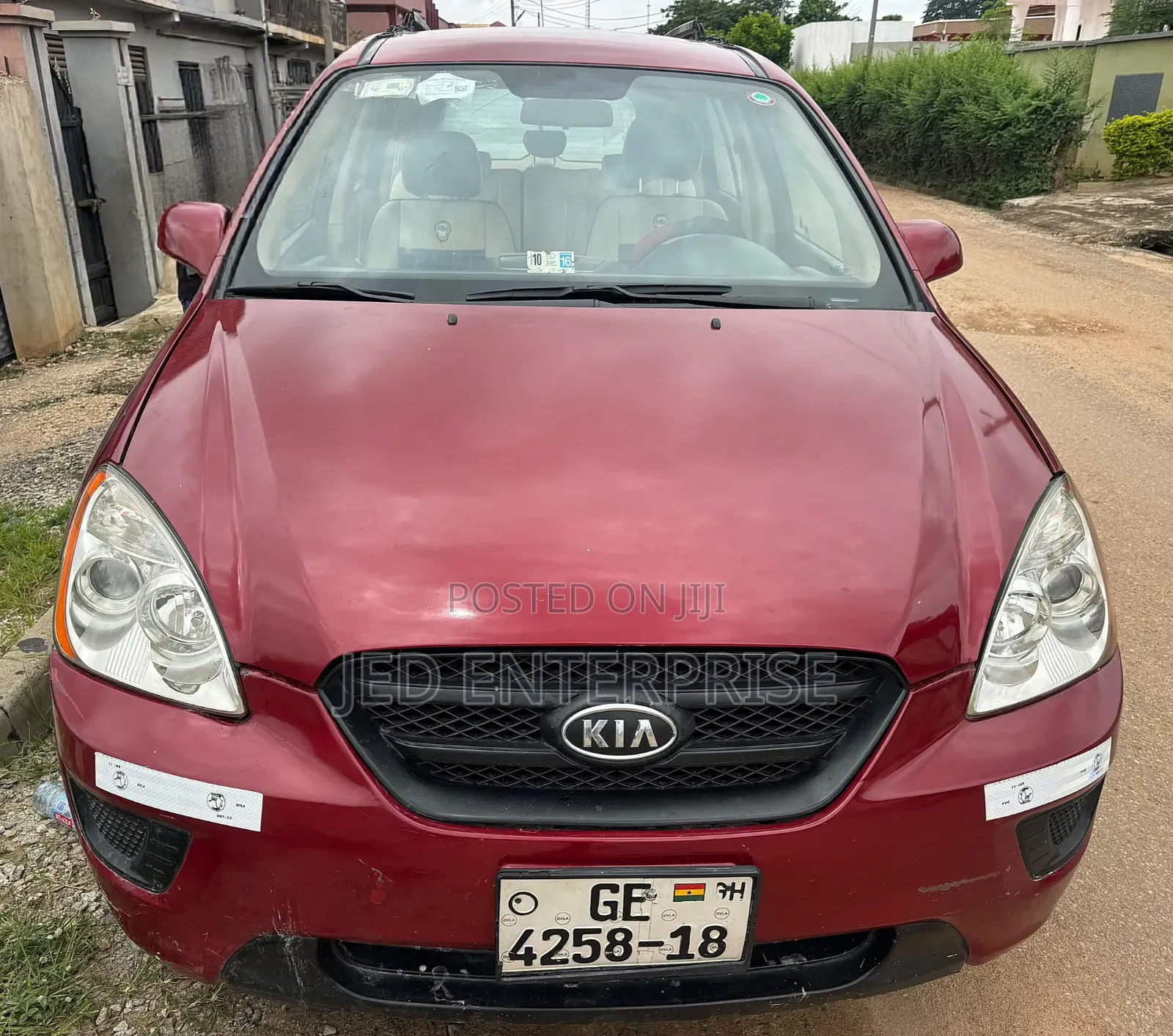 Kia Rondo 2010 Red