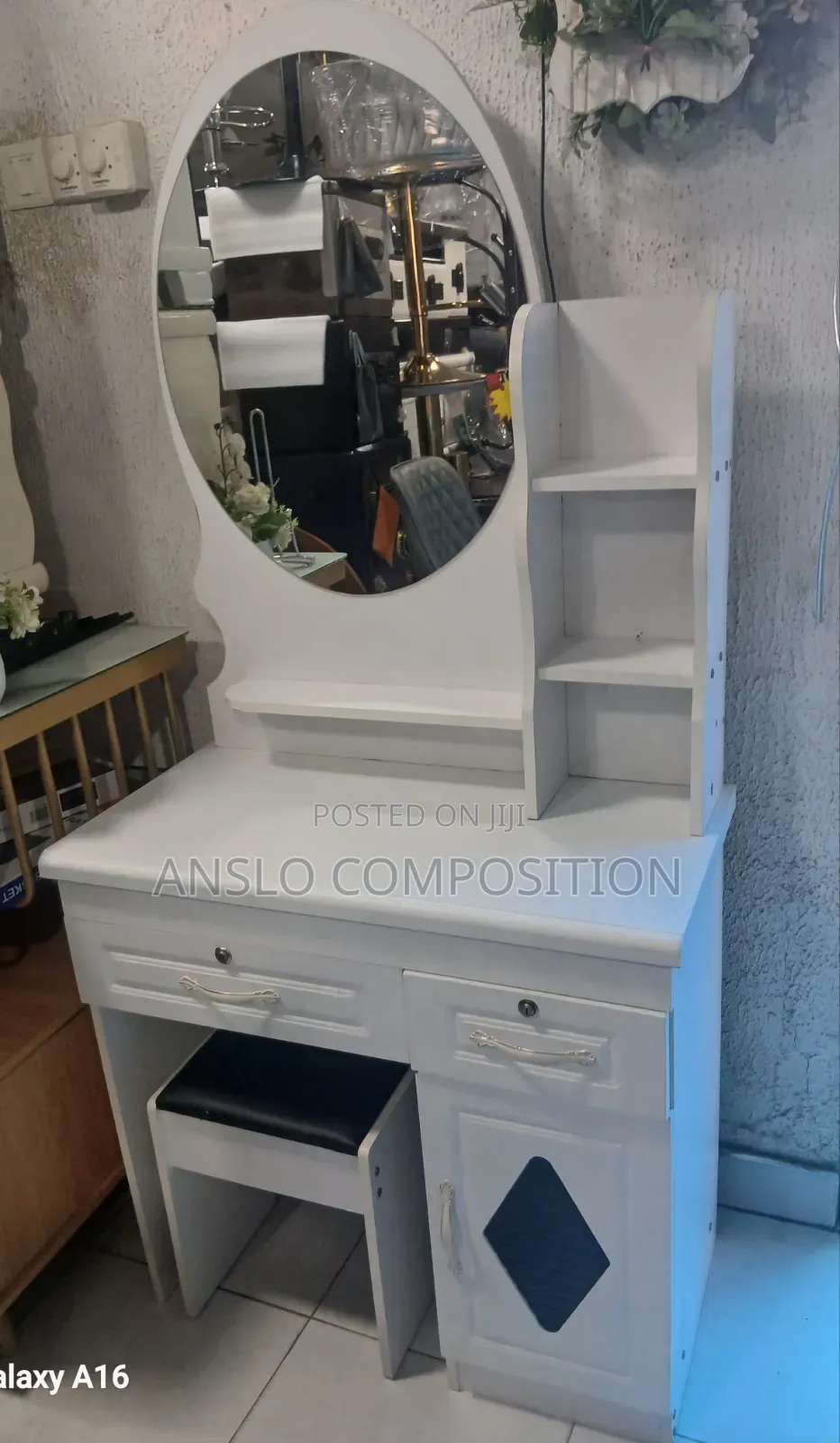 Classic Dressing Mirror