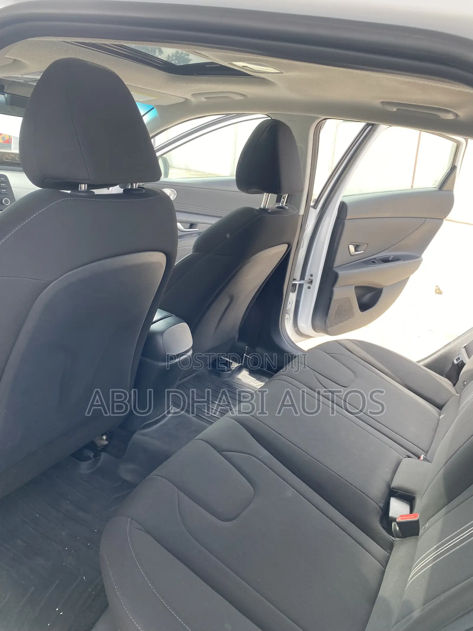 Hyundai Elantra SEL 2021 White