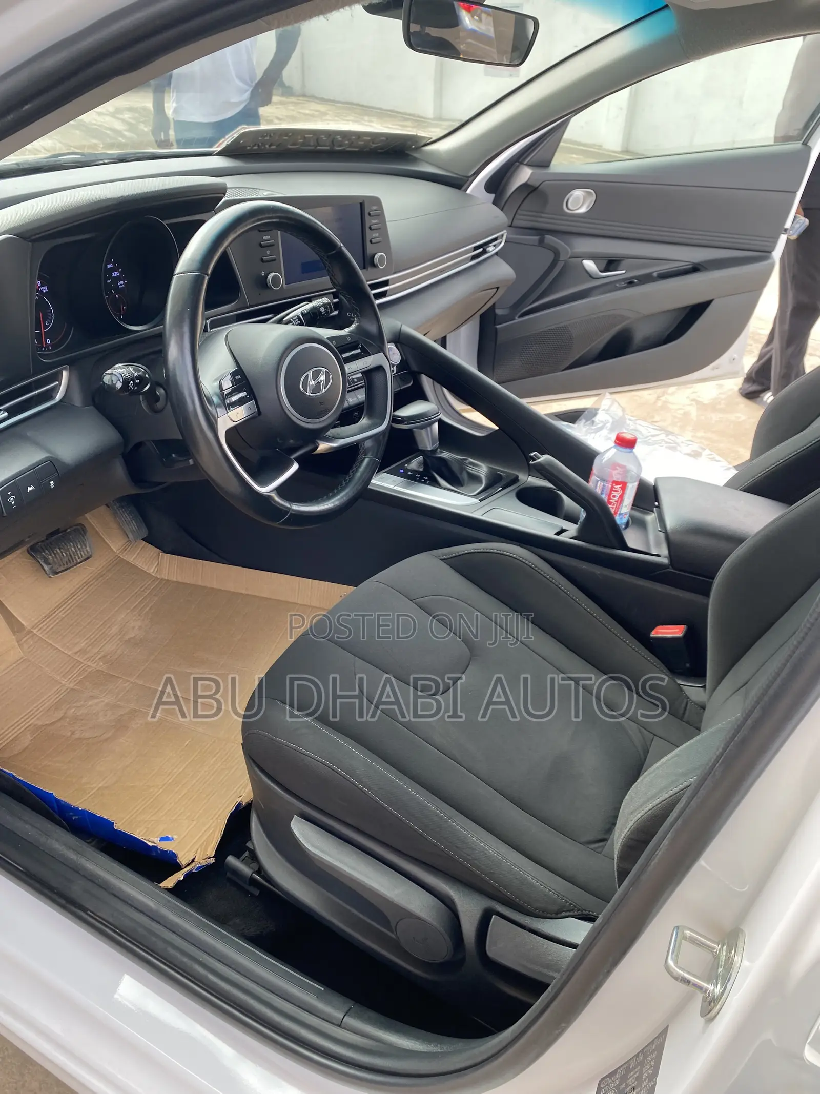 Hyundai Elantra SEL 2021 White