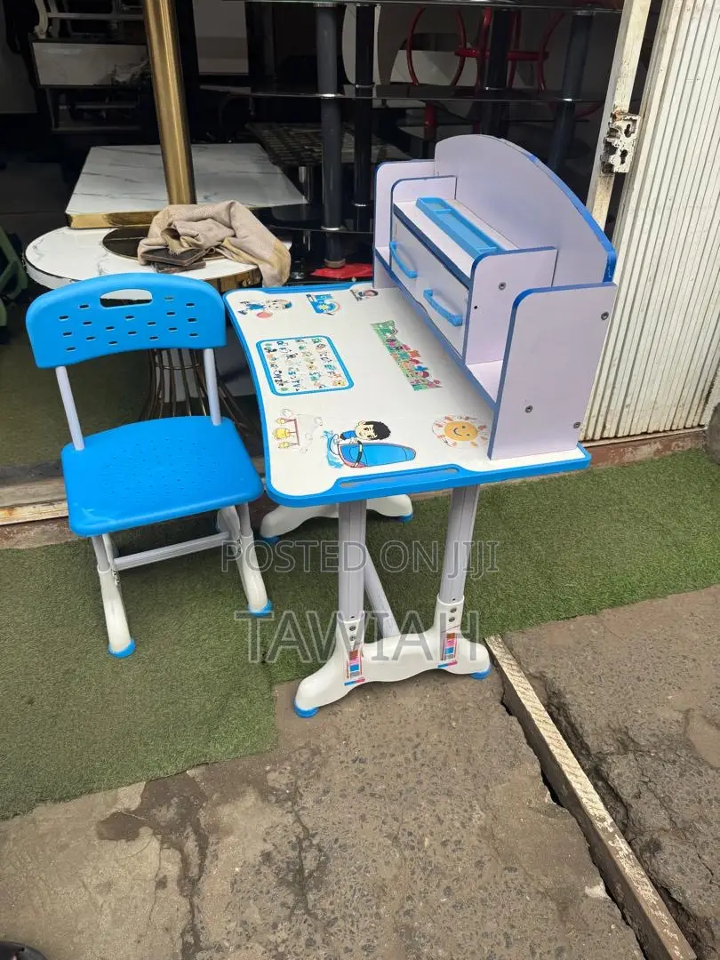 Children Table and Chairs