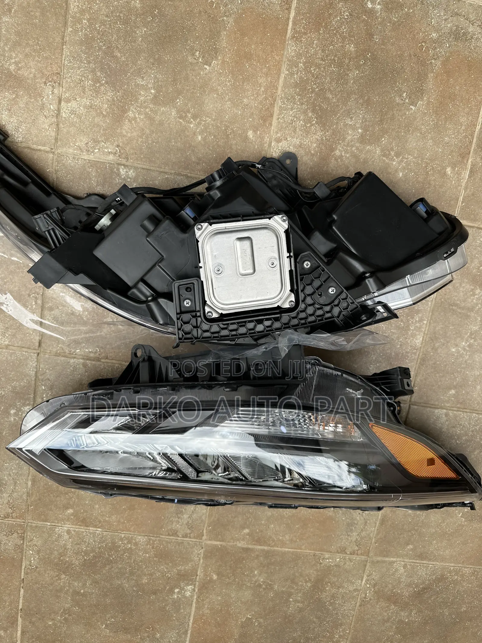 Nissan Sentra 2021-2023 Headlights Full LED Available