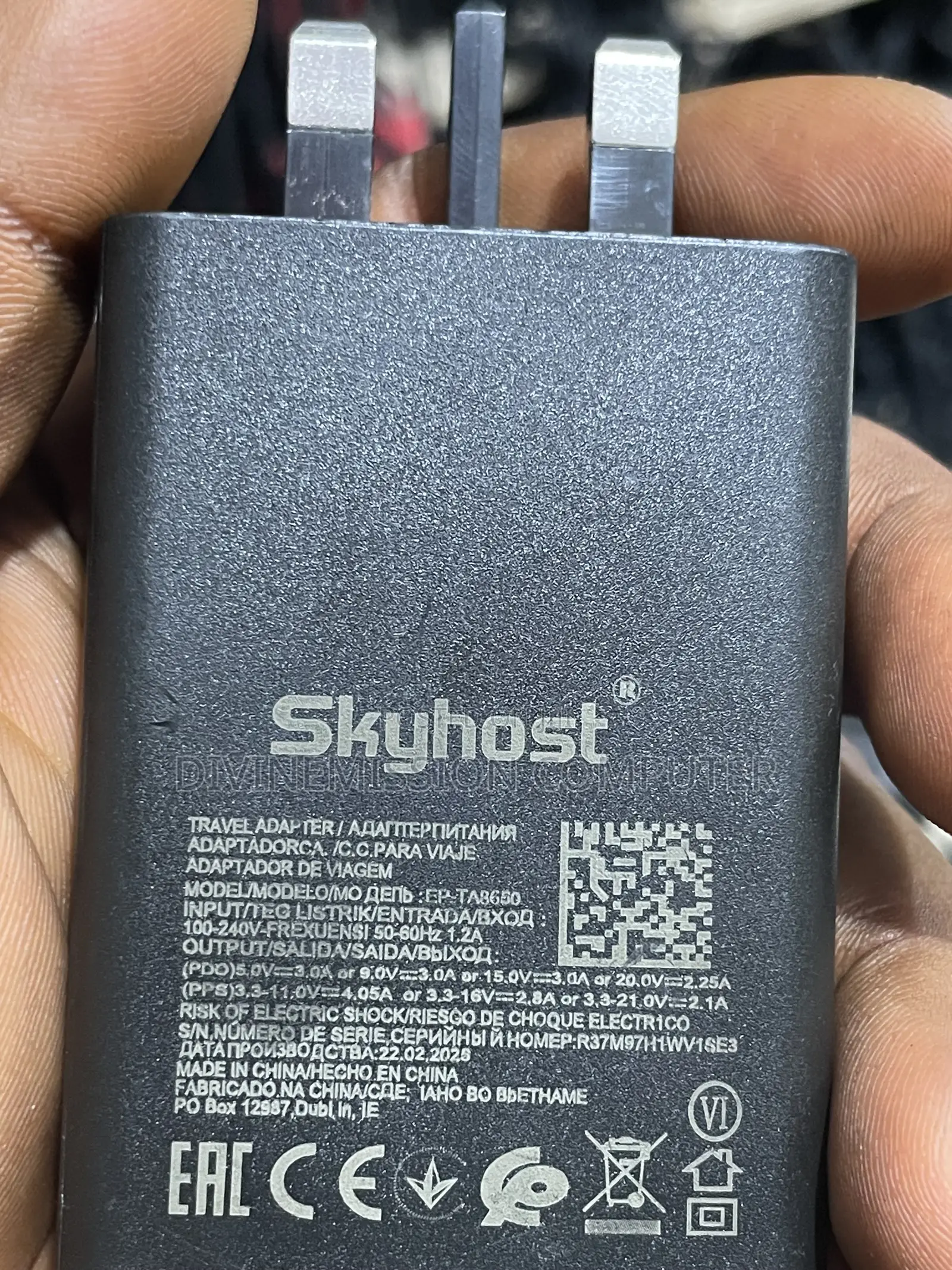 Skyhost Super Fast Charger for Type C Phones, 2 Type C Ports 65w, 25w