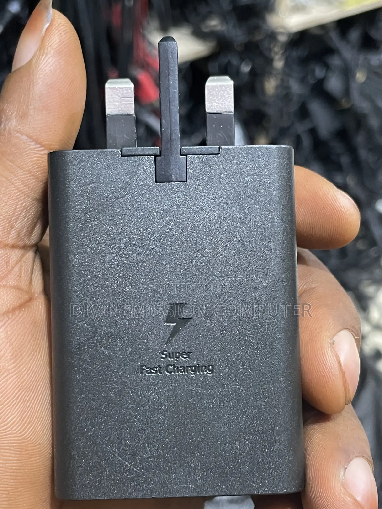 Skyhost Super Fast Charger for Type C Phones, 2 Type C Ports 65w, 25w