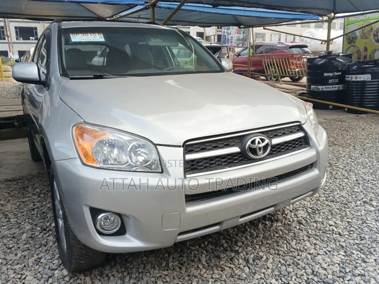 Toyota RAV4 2011 Silver