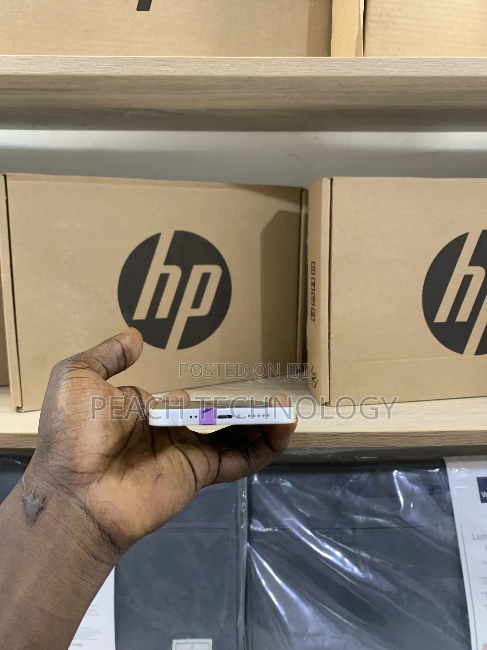 New Apple iPhone 13 128 GB White