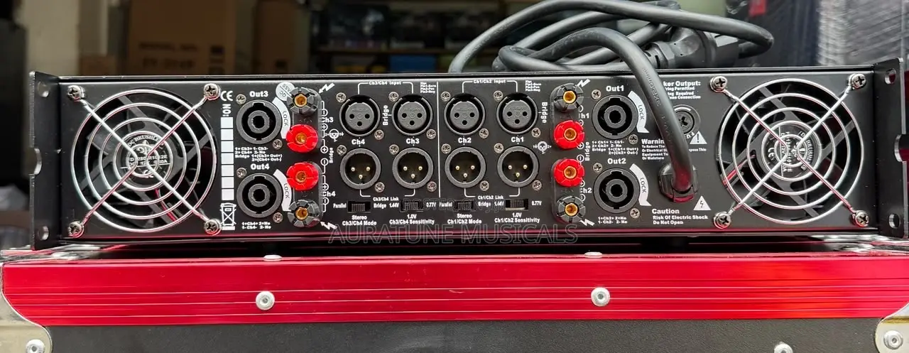 Electro-Voice (EV) TC9850 Professional 4-Channel Power Amplifier.