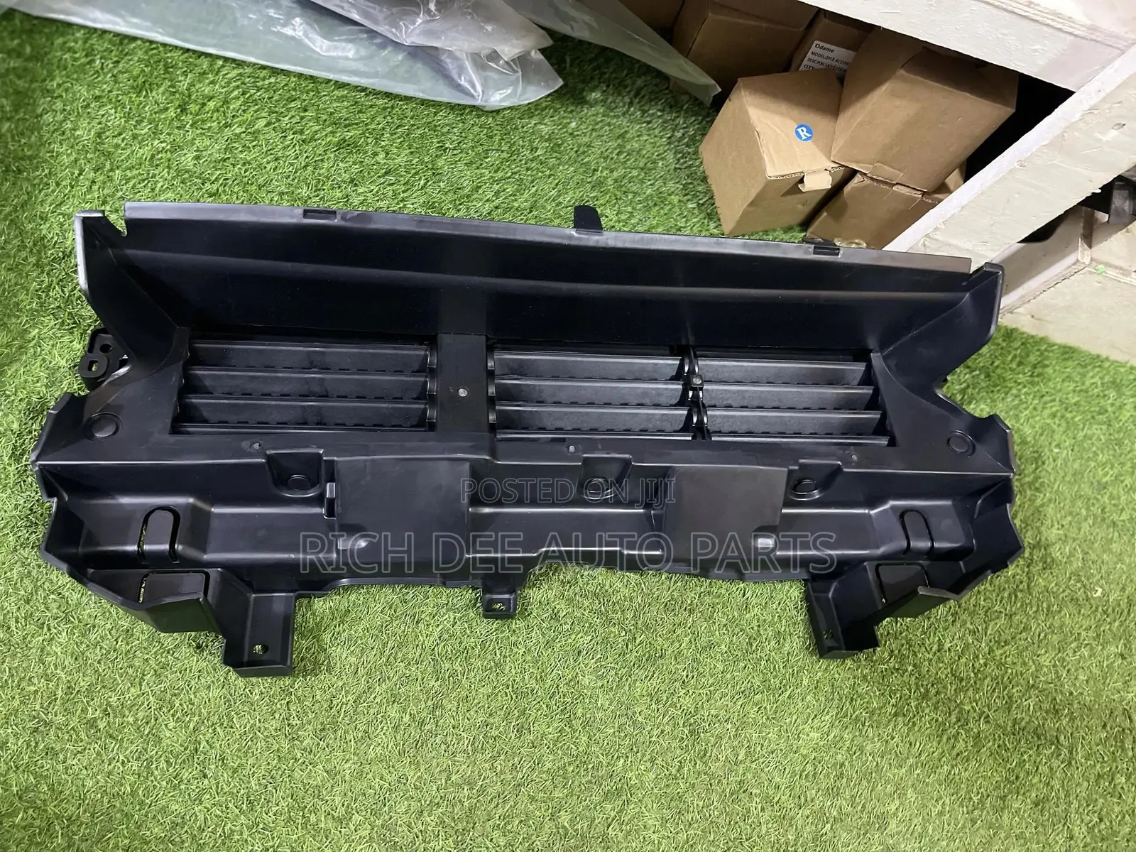 Honda CR-V 17 Shutter Grill With Motor 2017, 2018, 2019, 2020, 2021