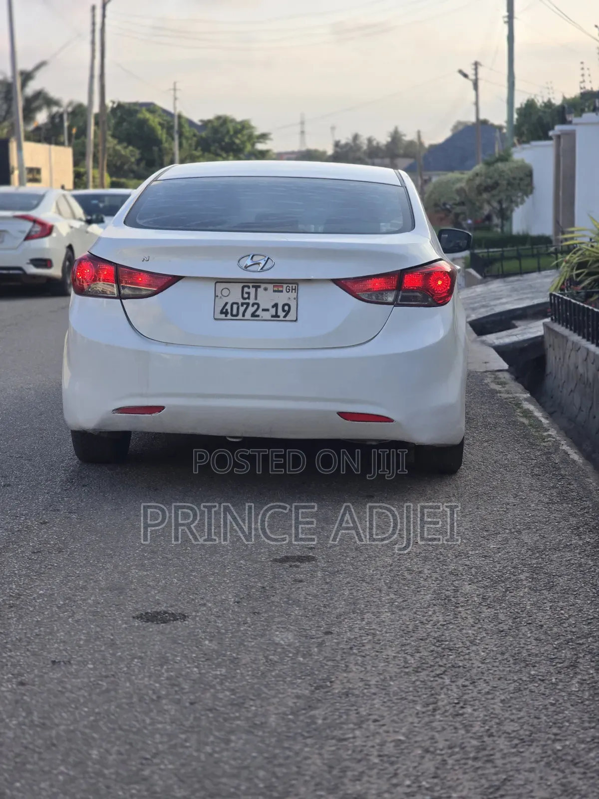 Hyundai Elantra 2013 White