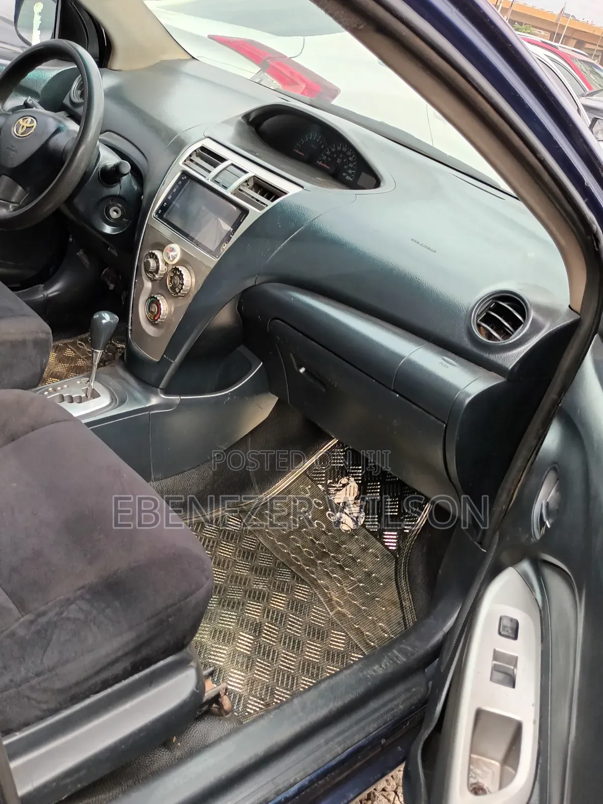 Toyota Yaris 2010 Blue