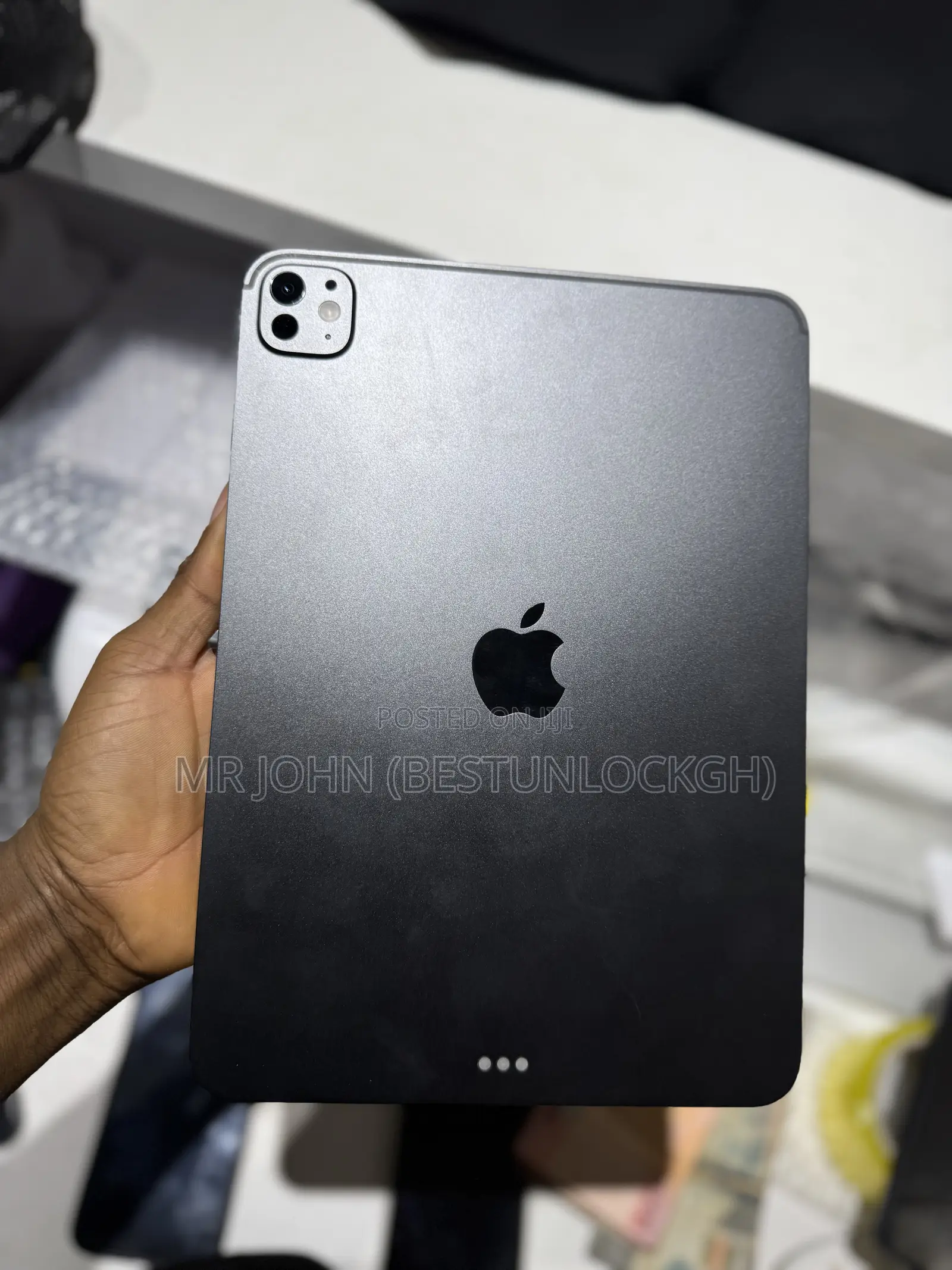 Apple iPad Pro 11 (2025) 256 GB Black