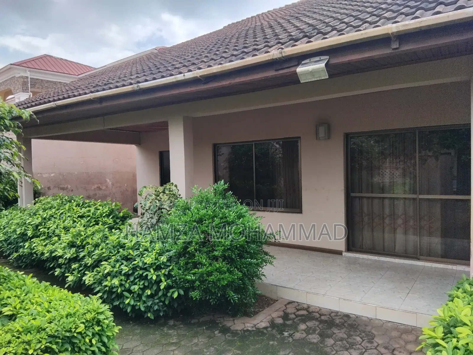 2bdrm Apartment in Hamza Estates, American House for rent