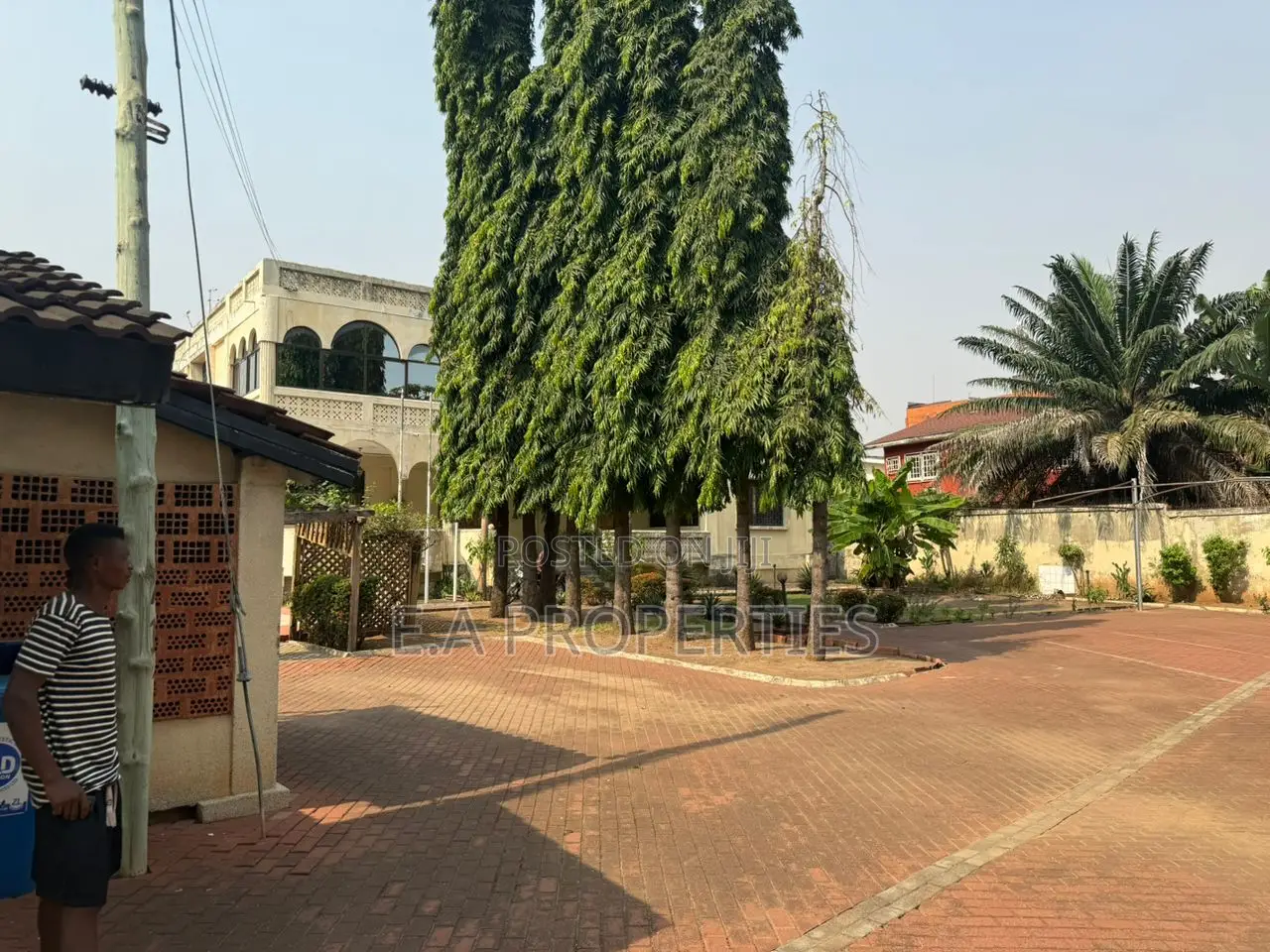 6bdrm House in Ea Properties, North Ridge for sale