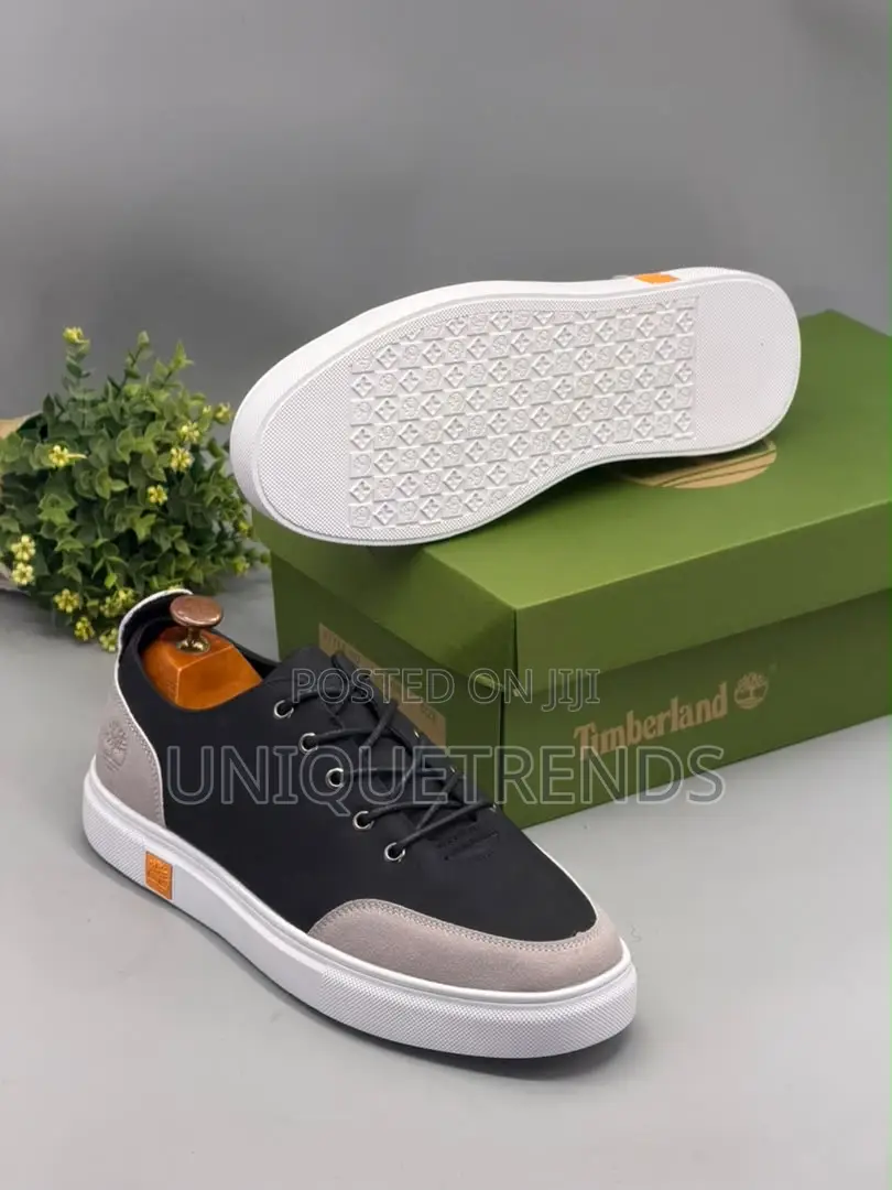 High Quality TIMBERLAND Leather Lace-Up Sneakers
