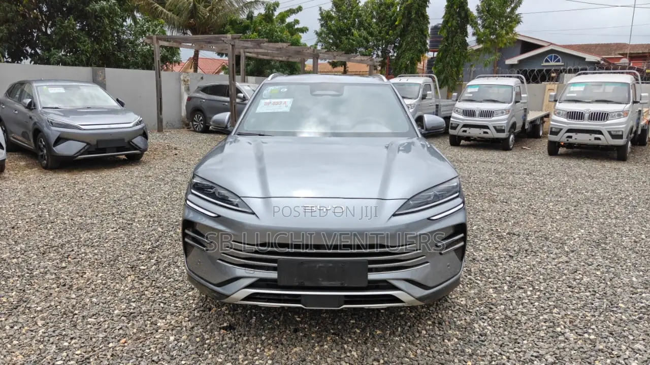 BYD Song Plus 2025 Gray