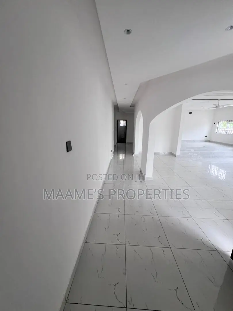 3bdrm House in Amrahia for sale