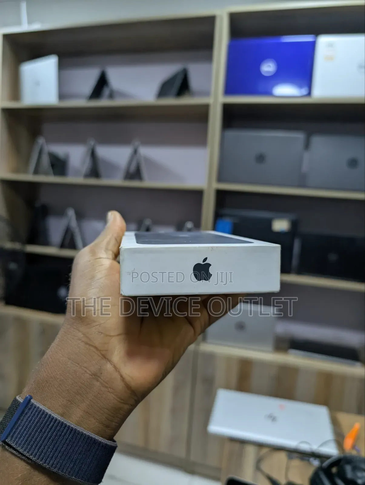 New Apple iPhone 13 128 GB Blue