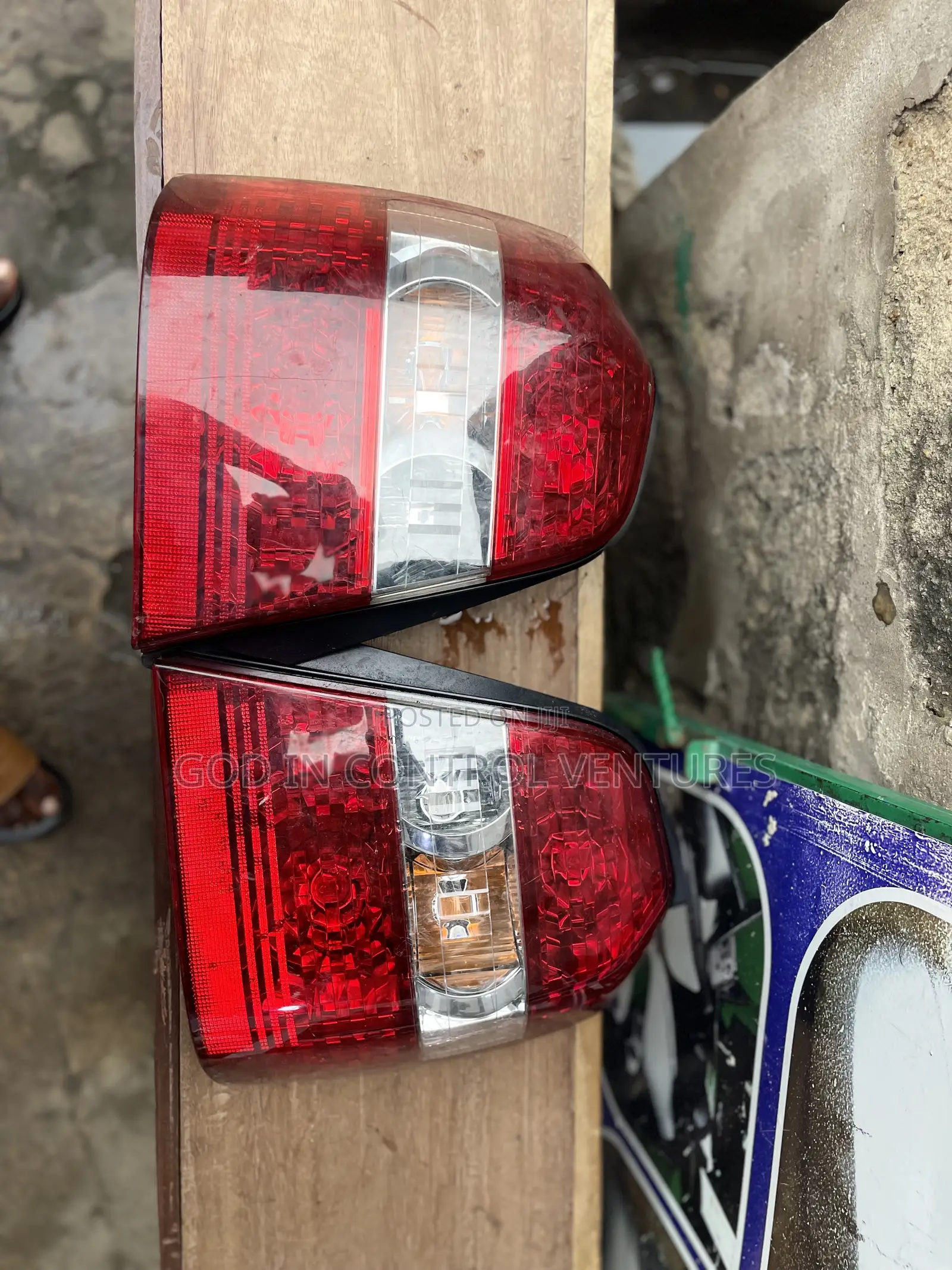 Highlander 2005 Tail Light