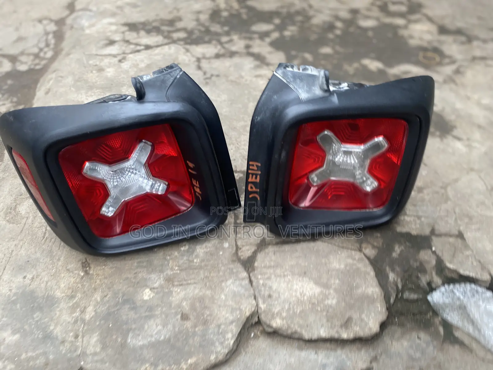 Jeep Renegade 2017 Tail Light