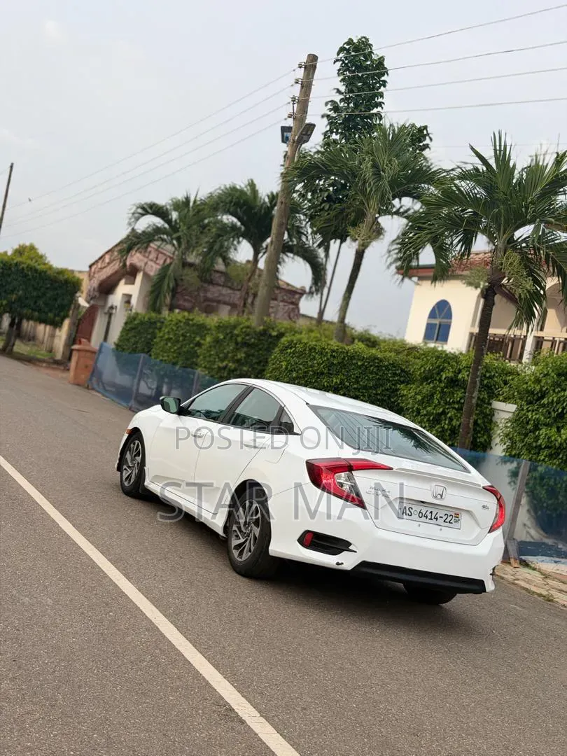 Honda Civic 2018 White