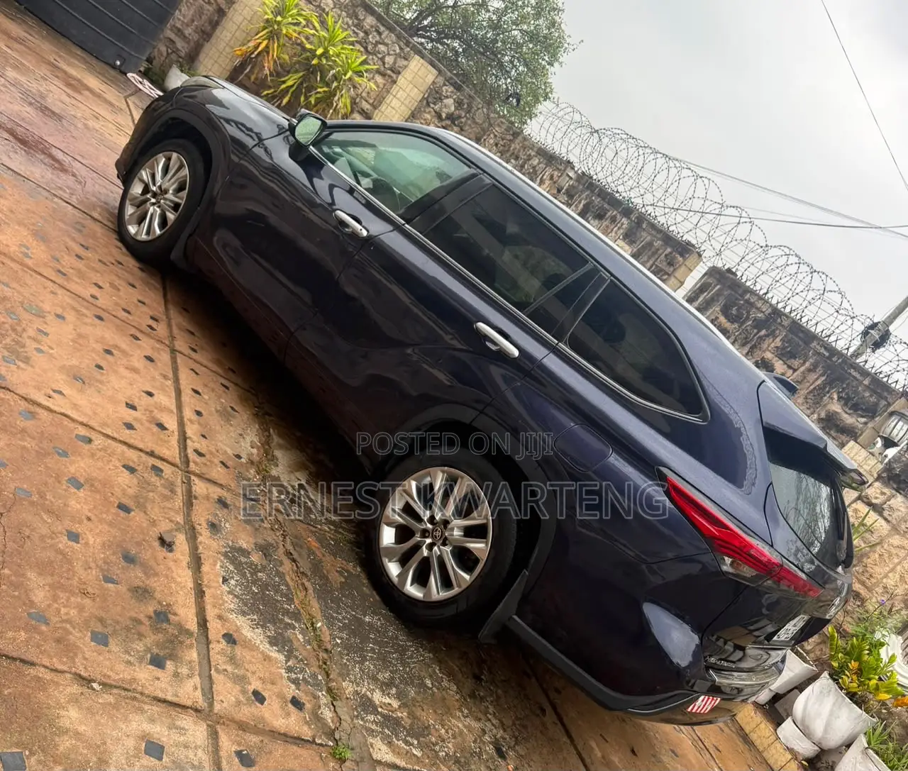 Toyota Highlander XLE 2022 Black