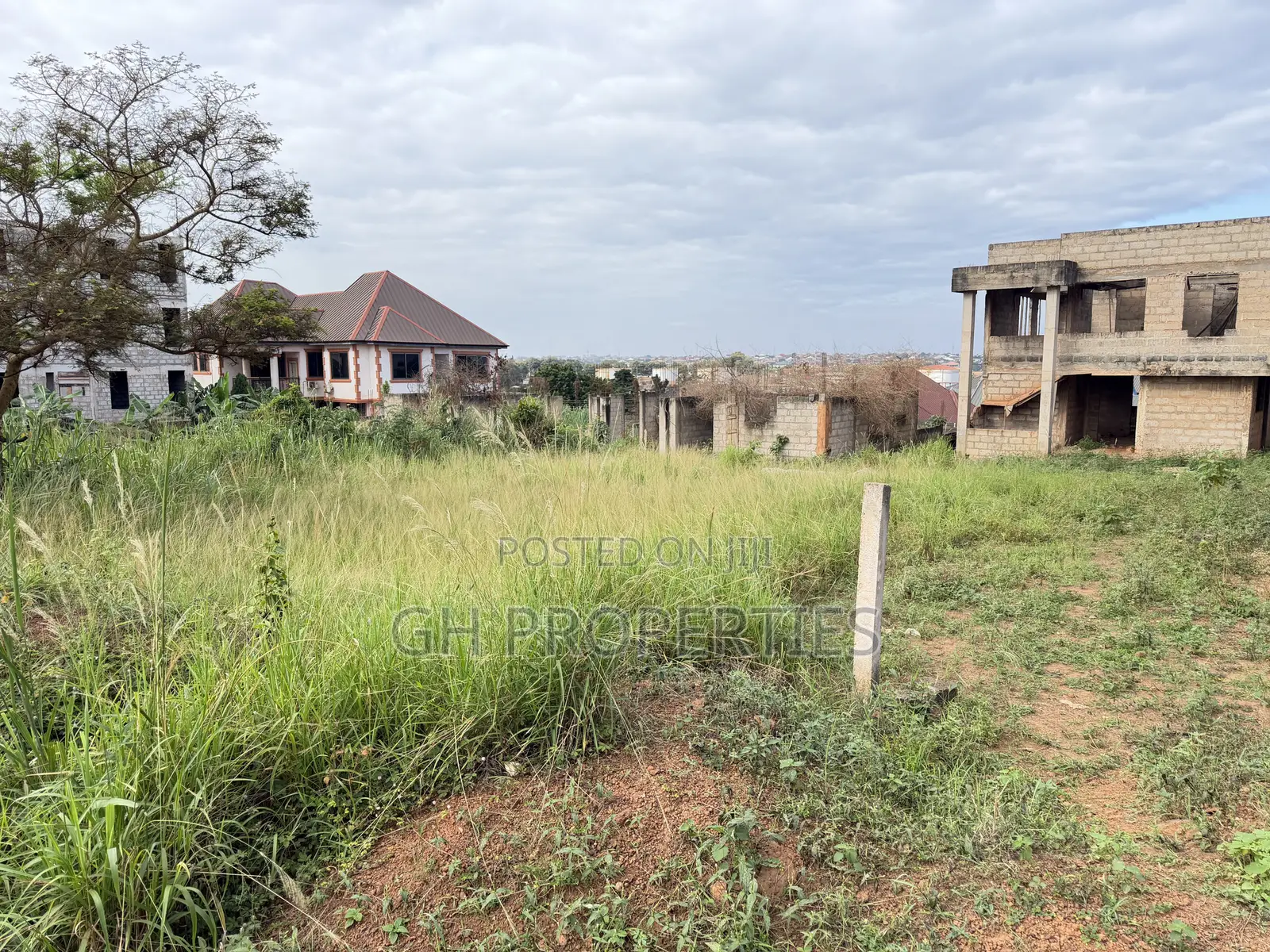 One Plot for Sale at Daban Hilltop