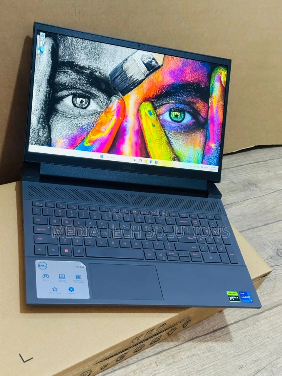 Laptop Dell G15 5530 16GB Intel Core i7 SSD 1T