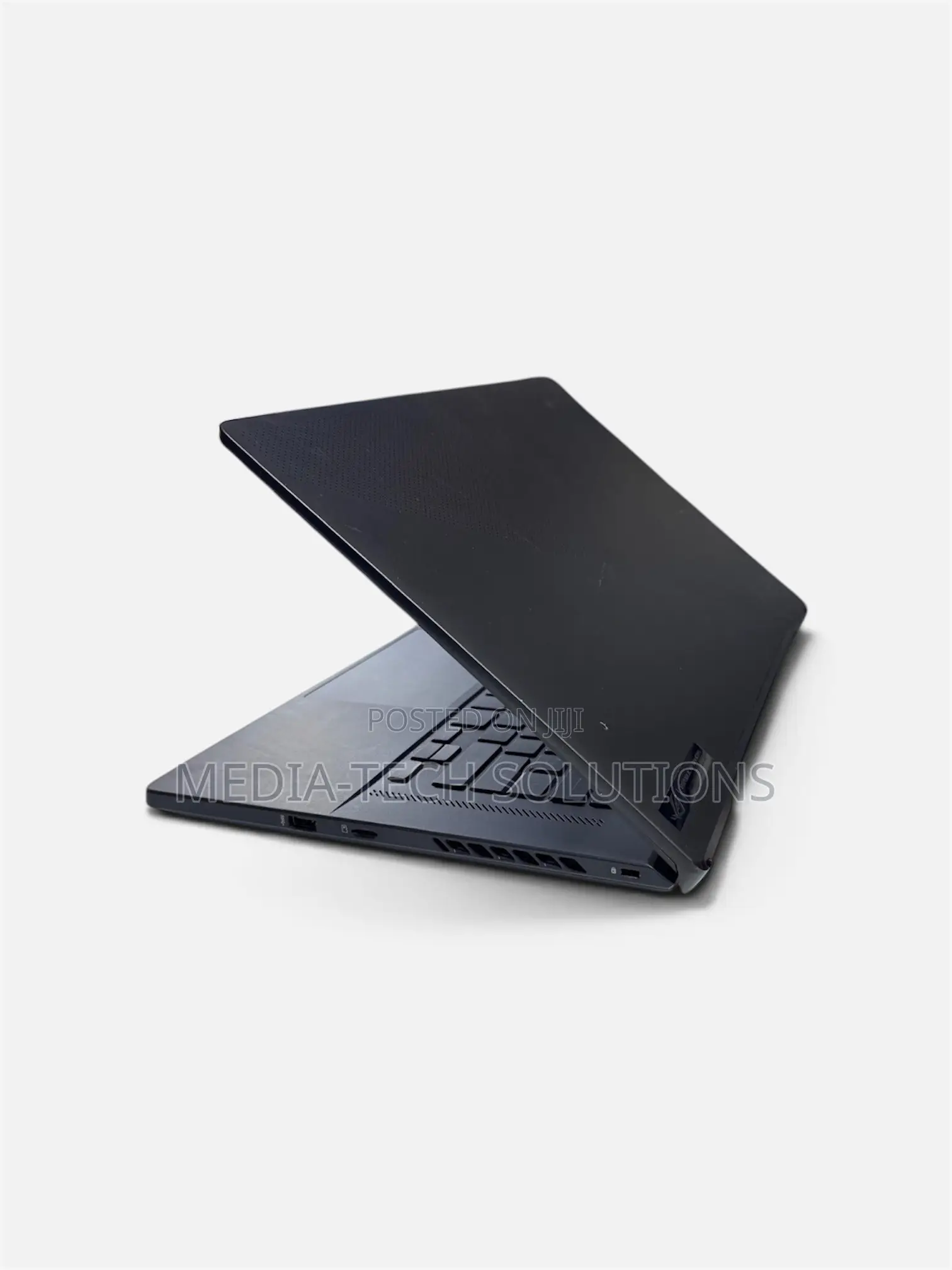 Laptop Asus ROG Zephyrus M16 24GB Intel Core i9 SSD 4T