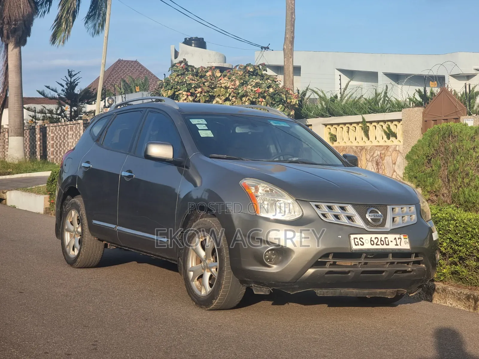 Nissan Rogue SV 2011 Brown