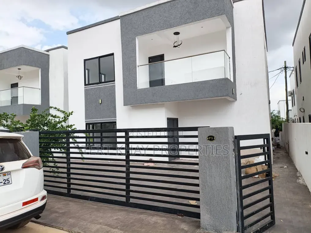 4bdrm House in Oyarifa, Ghana Flag for rent