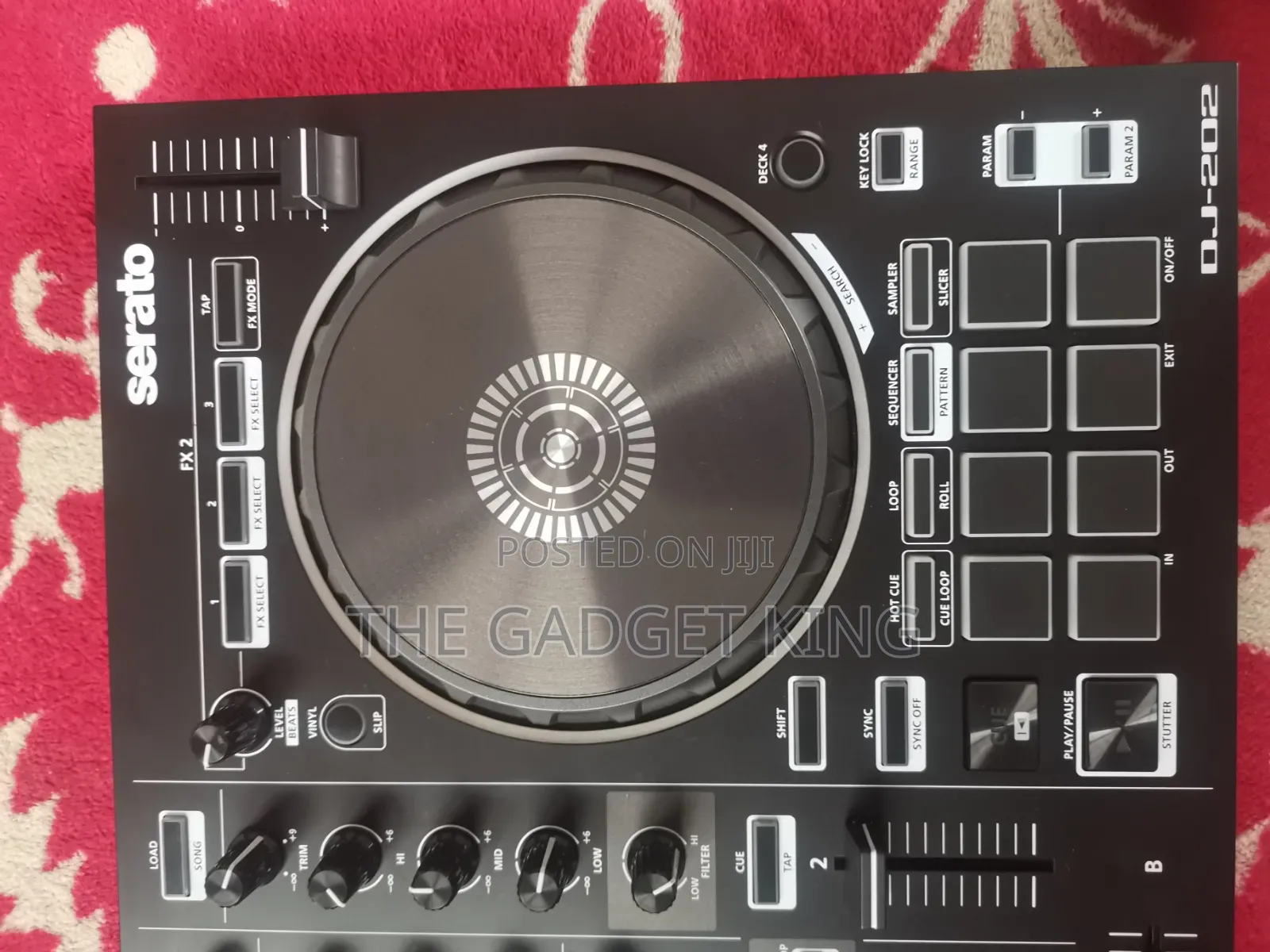 Roland DJ 202 Controller