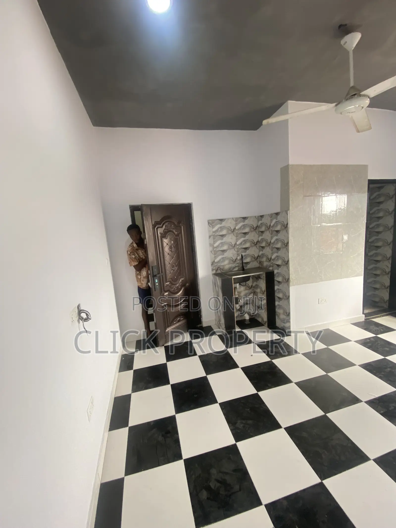 1bdrm Apartment in Click Agent Estate, American House for rent