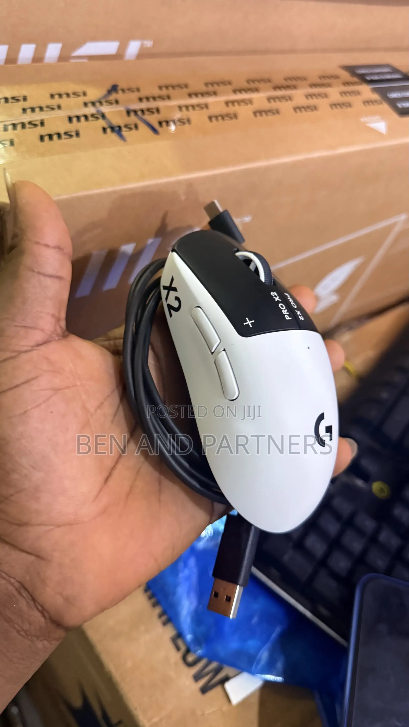 Logitech PRO X2 SUPERSTRIKE Wireless Gaming Mouse
