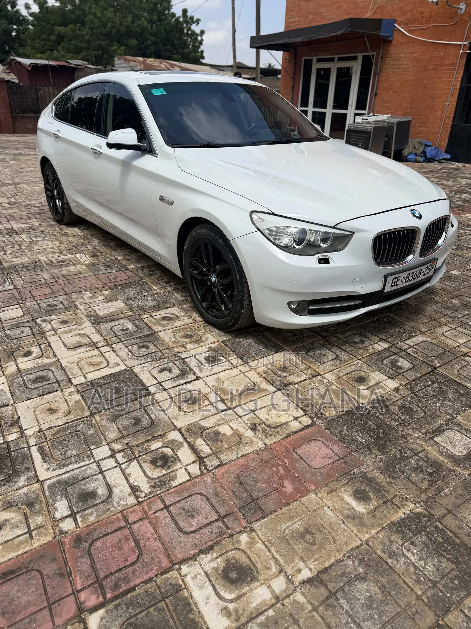 BMW 5 Series 528i 2013 White