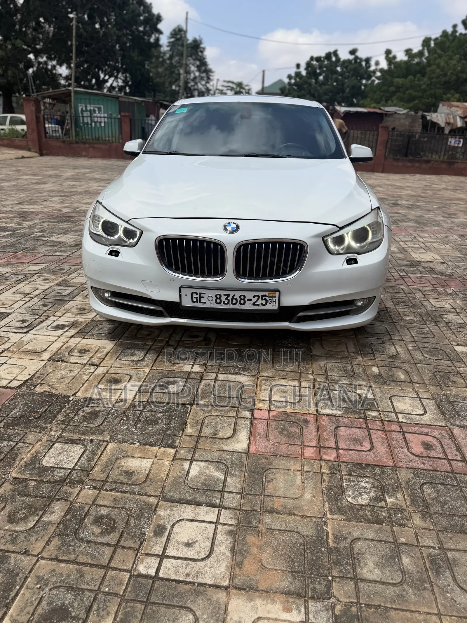 BMW 5 Series 528i 2013 White